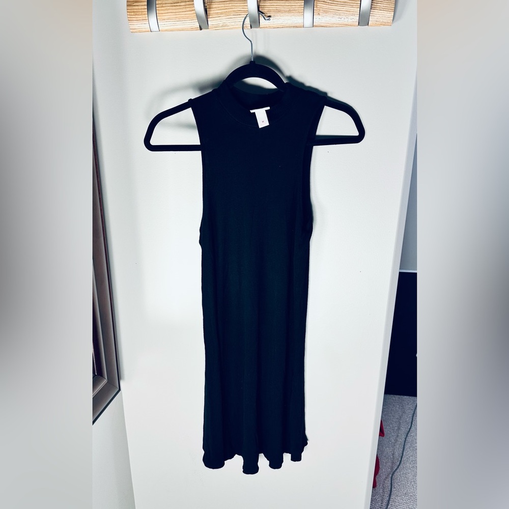 Mossimo Supply Co. Black Fitted Tank Top